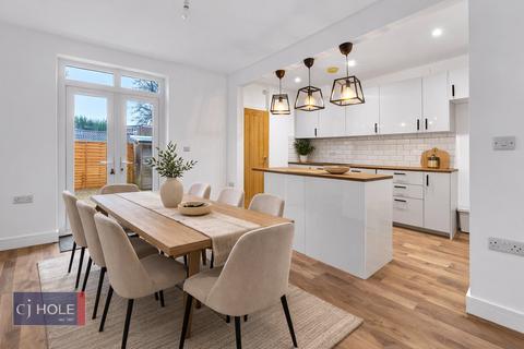 3 bedroom terraced house to rent, Southmead Road, Westbury-on-Trym, Bristol, Bristol, City of, BS10