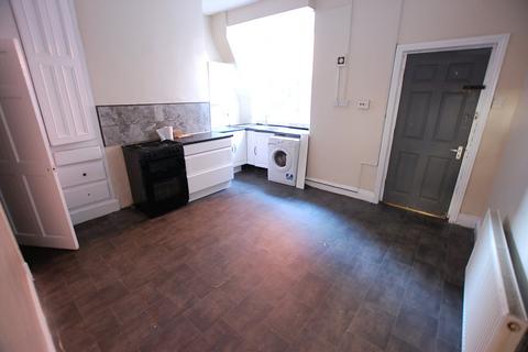 2 bedroom terraced house to rent, Booth Street, Greater Manchester OL6
