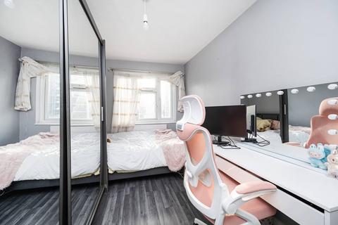 undefined, Geffrye Estate, Hoxton, London, N1