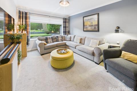 4 bedroom detached house for sale, Sea View Crescent, North Yorkshire YO11