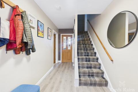 4 bedroom detached house for sale, Sea View Crescent, North Yorkshire YO11