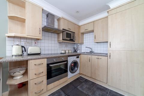 undefined, Kingsland Road