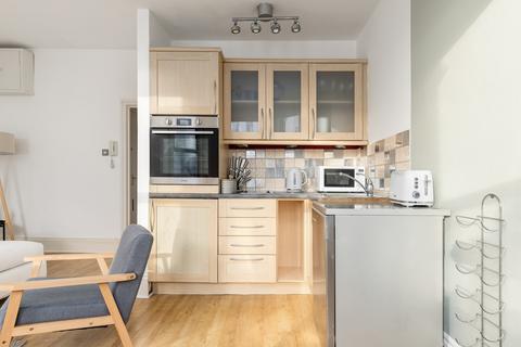 undefined, Battersea Rise