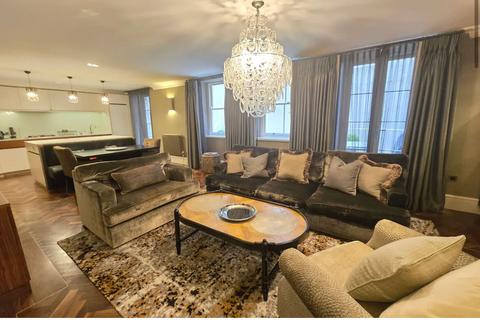 undefined, Buckingham Street, London  WC2N