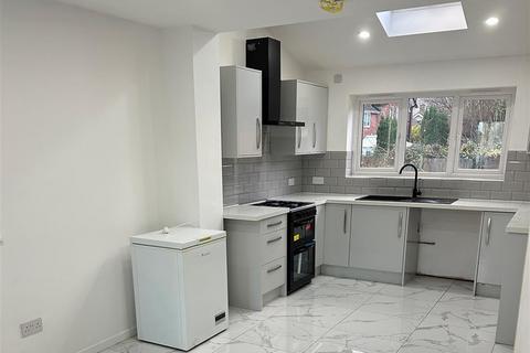 3 bedroom semi-detached house to rent, Hook Drive, Sutton Coldfield