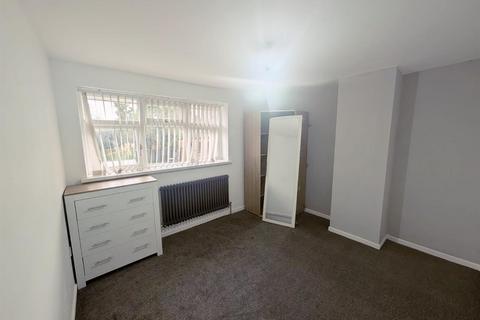 3 bedroom semi-detached house to rent, Hook Drive, Sutton Coldfield