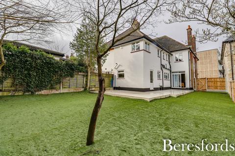 4 bedroom semi-detached house for sale, Warley Mount, Warley, CM14