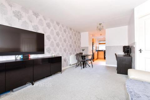 2 bedroom apartment for sale, Hawkes Way, Maidstone, Kent