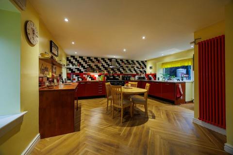 4 bedroom end of terrace house for sale, Auchtermuchty KY14
