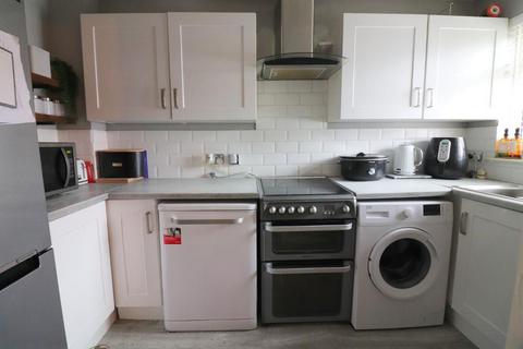 undefined, Luton LU3
