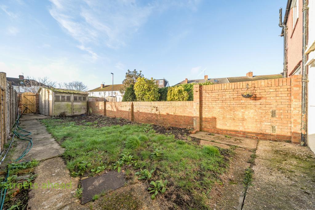 26be35f0-903e-434...