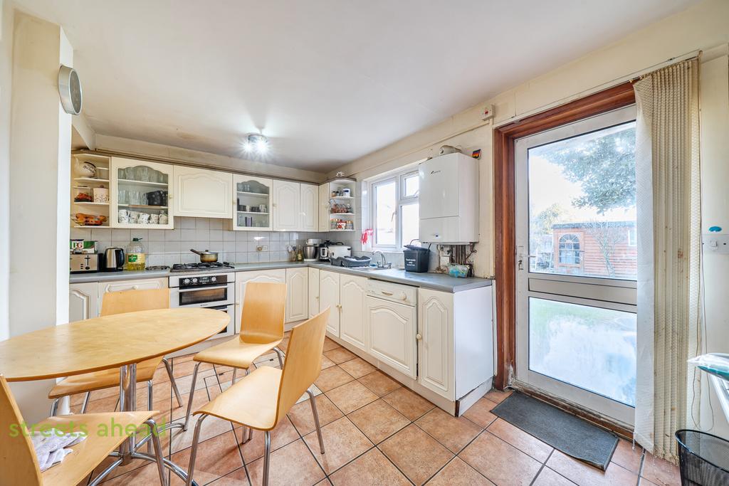 457e4fd9-0455-431...