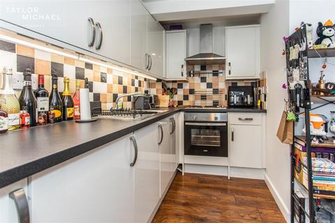 1 bedroom flat to rent, Wolverstone Drive, Brighton
