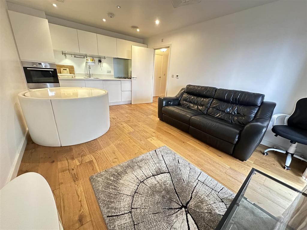 Photo 2025-12-12 14.46.22.jpg