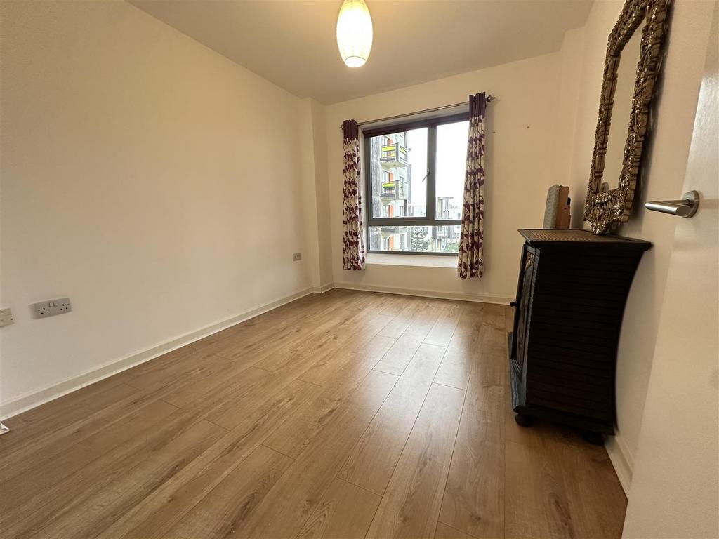 Photo 2025-12-12 16.17.27.jpg