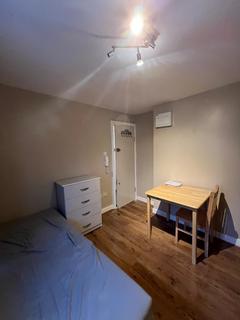 undefined, Cazenove Road, London N16