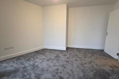 undefined, Flat ,  Green Lane, London