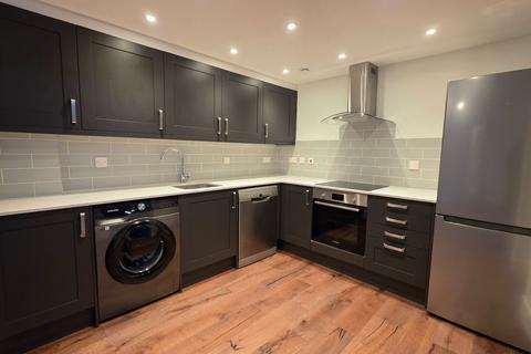 undefined, Flat ,  Green Lane, London
