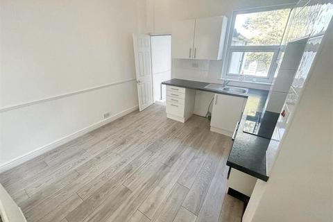 undefined, Cowper Street, Luton, Bedfordshire