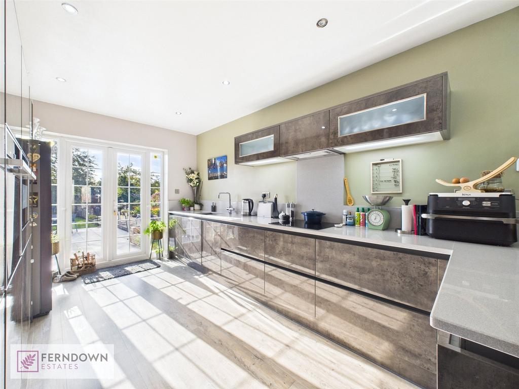 Second Kitchen