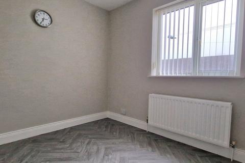 2 bedroom flat for sale, Briton Terrace, Consett, County Durham, DH8