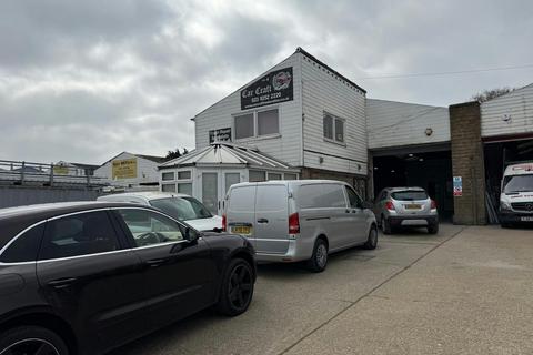 Warehouse for sale, Quay Ln Gosport PO12 4LJ