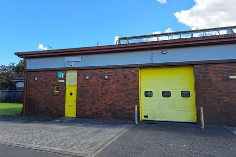 Industrial unit to rent, 32-36 Allerdyce Dr Glasgow G15 6RY