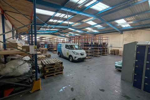 Warehouse to rent, Shamblehurst Ln Southampton SO30 2FX