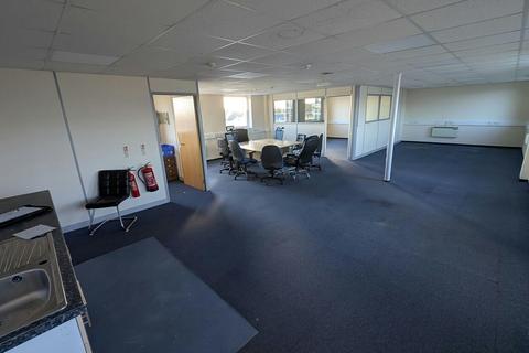 Warehouse to rent, Shamblehurst Ln Southampton SO30 2FX