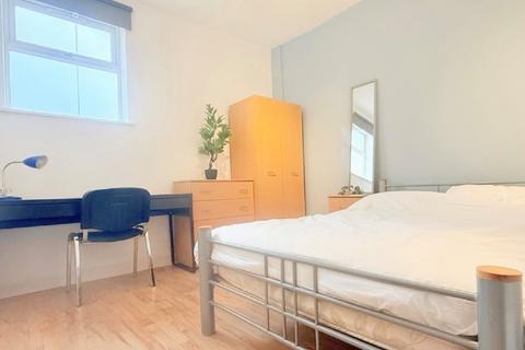 4 bedroom house to rent, Nottingham NG7