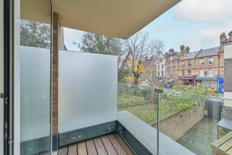 1 bedroom flat for sale, Lee Road, Blackheath, London, SE3
