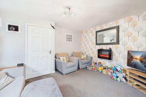 3 bedroom end of terrace house for sale, Dace Road, Calne SN11