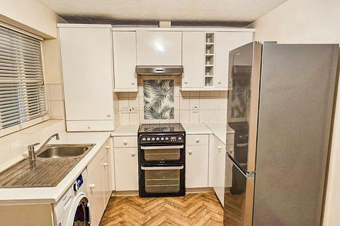 2 bedroom terraced house for sale, Custom House, London, E16