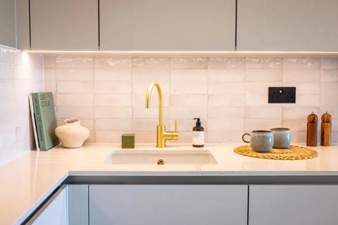 2 bedroom flat to rent, Caversham Road