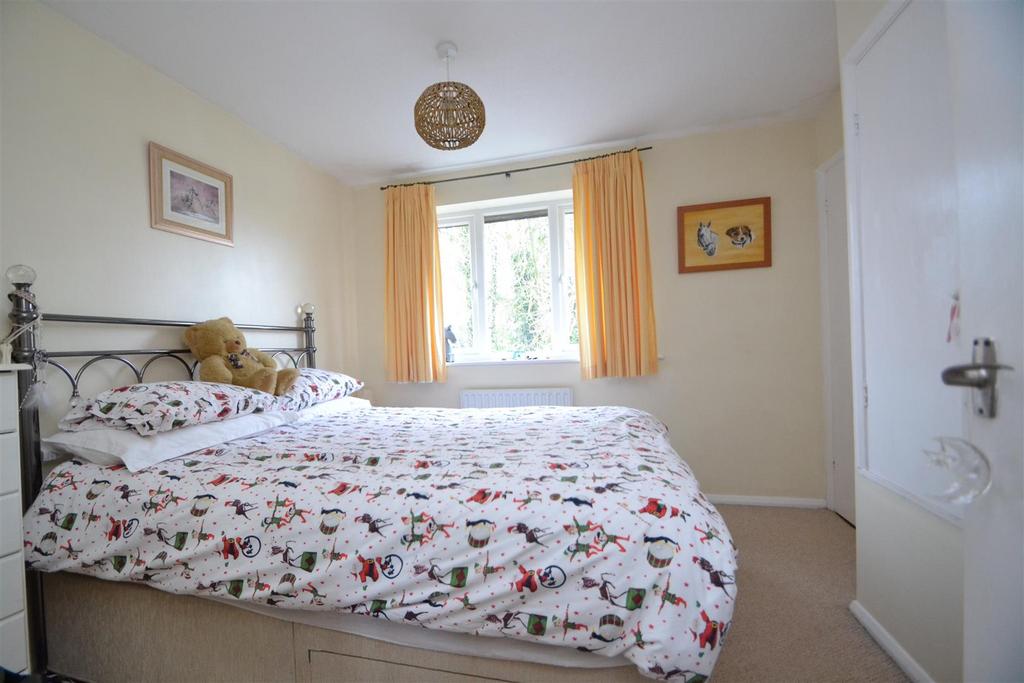Bedroom 1.JPG