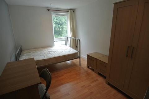 undefined, Holborn Central, Woodhouse, Leeds