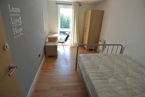 undefined, Holborn Central, Woodhouse, Leeds