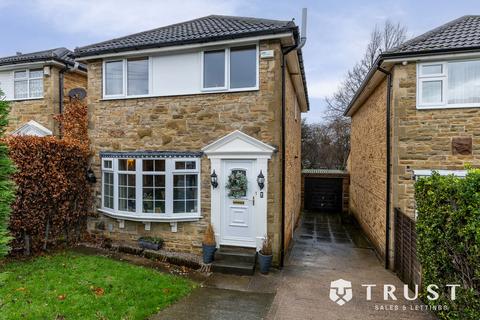 3 bedroom detached house for sale, Hall Park Avenue, Liversedge, WF15