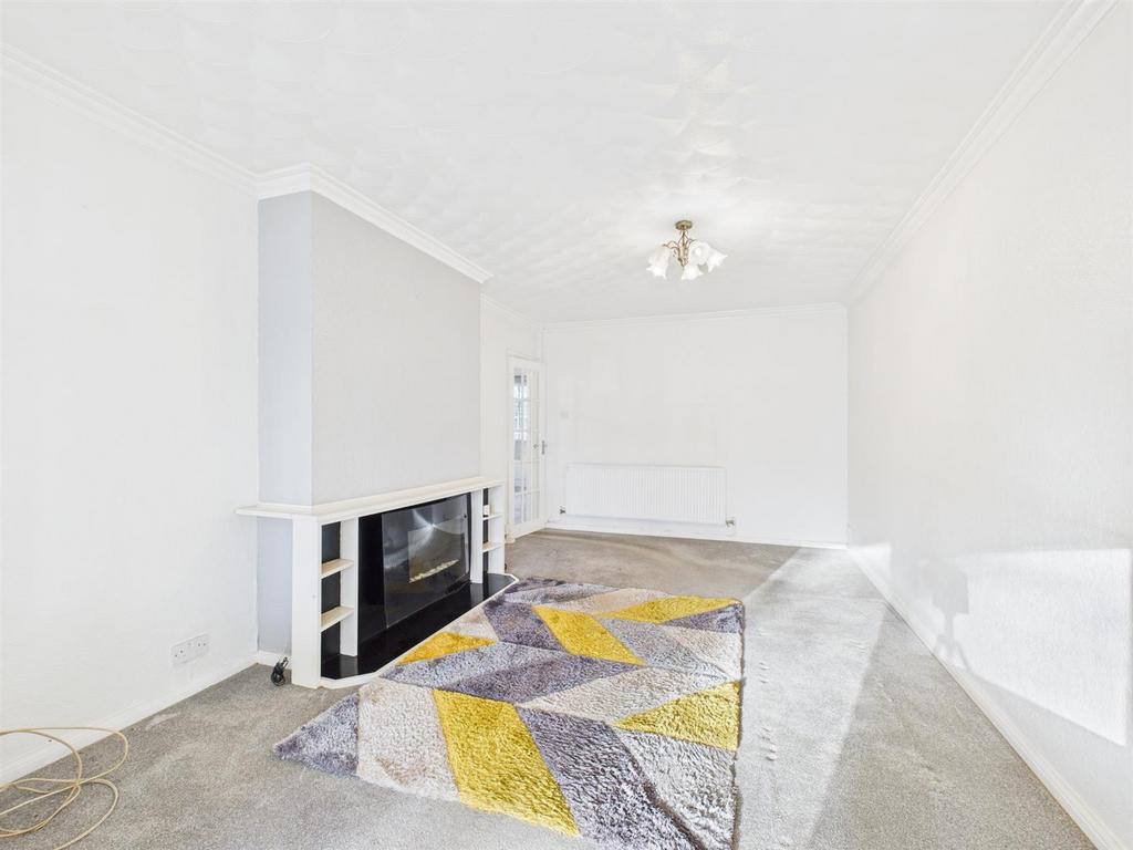 CAM02295 G0-PR0363-STILL008.jpg