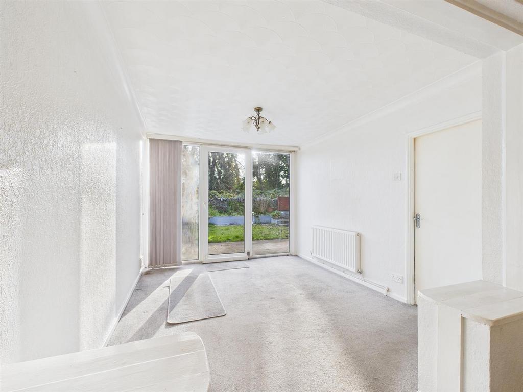 CAM02295 G0-PR0363-STILL009.jpg