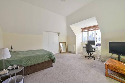 undefined, Keswick Road, East Putney, London, SW15