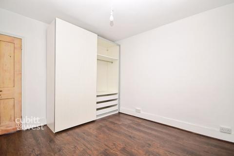 undefined, Godstone Road, Whyteleafe CR3