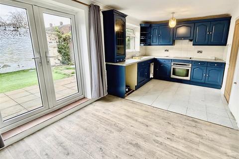 undefined, Wood Street, Gillingham