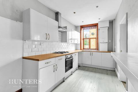 2 bedroom end of terrace house for sale, Hare Hill Road, Littleborough, OL15 9AD