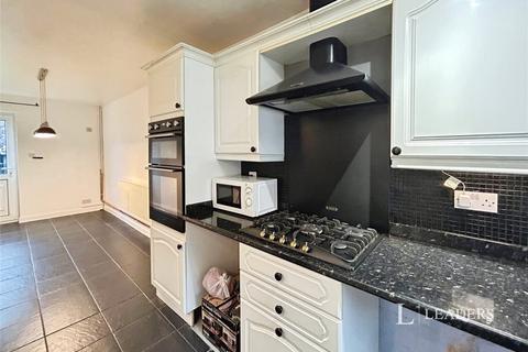 3 bedroom terraced house to rent, Greenham, Bretton, Peterborough, PE3