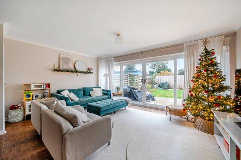 3 bedroom end of terrace house for sale, Grasmere Way, Byfleet, West Byfleet, Surrey, KT14