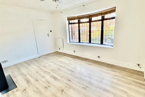 3 bedroom semi-detached house for sale, St. James Road, Isle Of Grain, Rochester