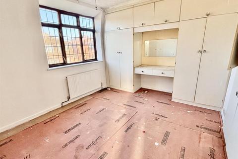 3 bedroom semi-detached house for sale, St. James Road, Isle Of Grain, Rochester