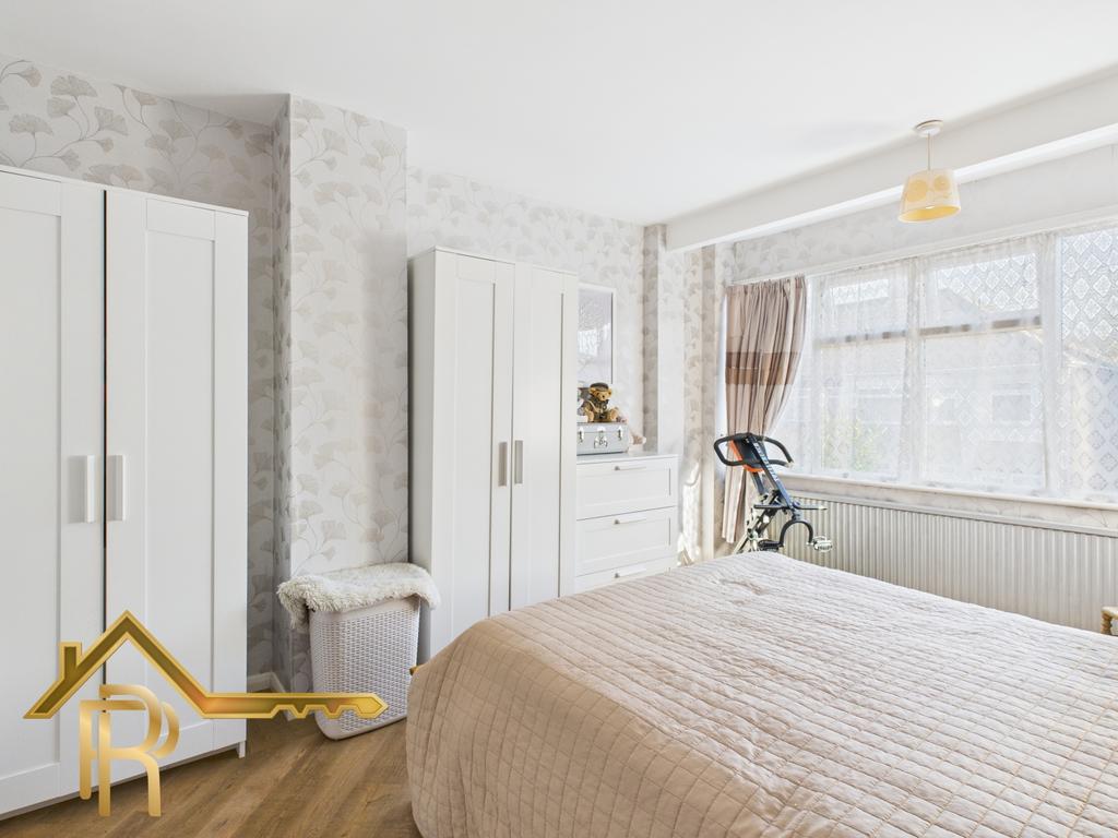 Cam03016 g0 pr0048 still032