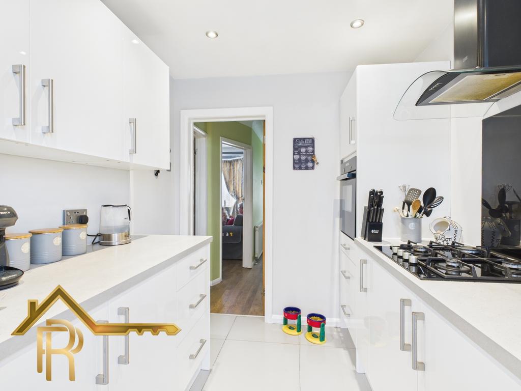 Cam03016 g0 pr0048 still012